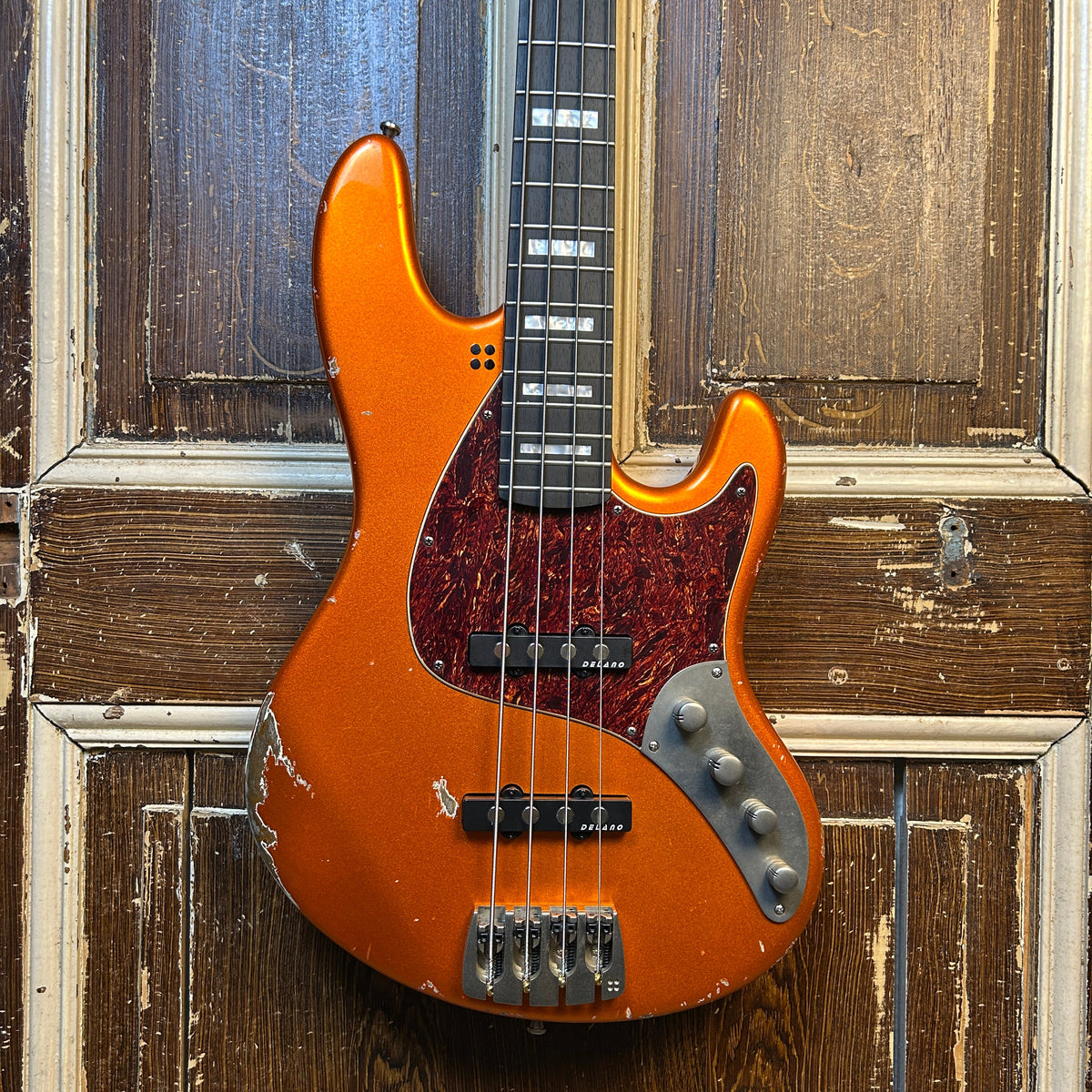 Sandberg California T TT Orange Metallic Hardcore Aged Basgitaar