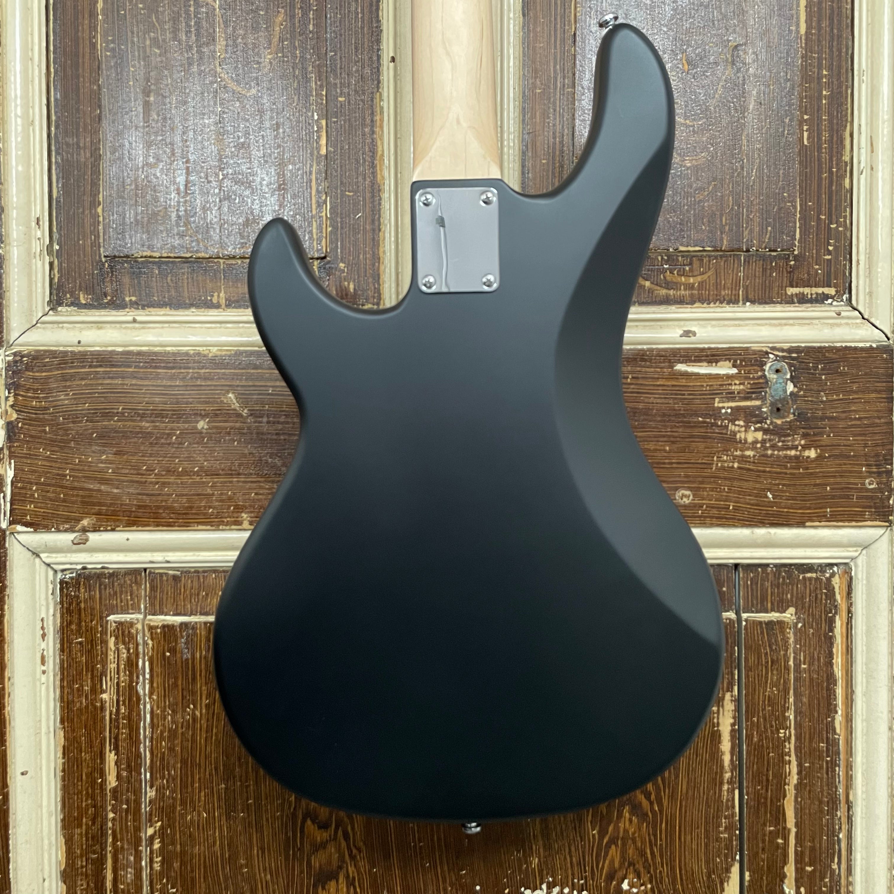 G&L Tribute SB2 JB Black Frost Basgitaar